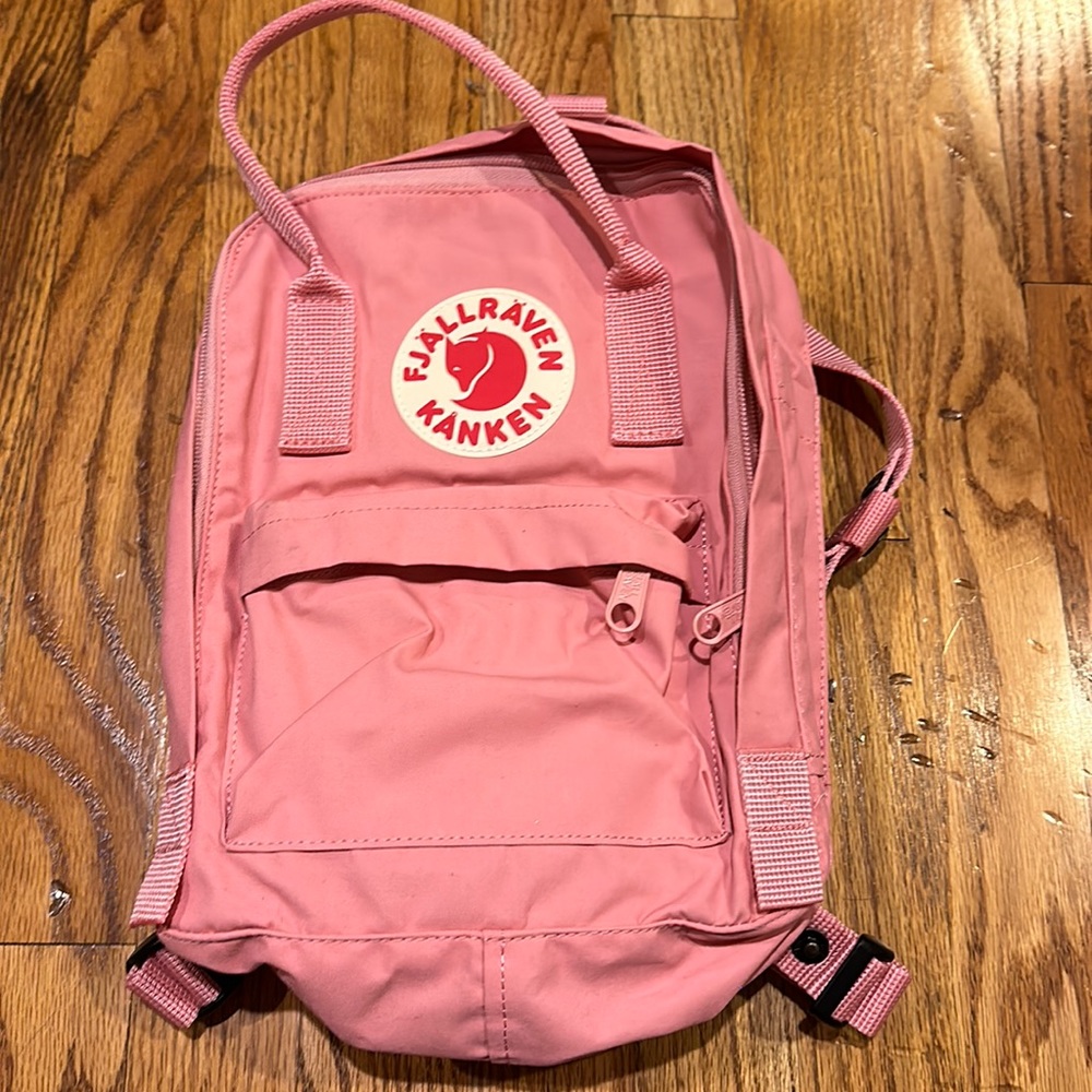 Fjallraven Kanken Pink